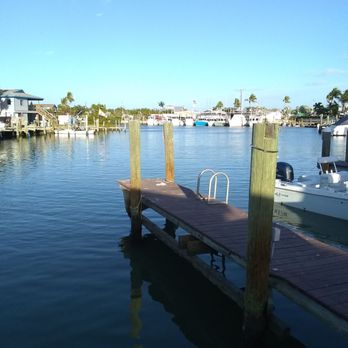 Stan's Idle Hour - Boat dock - Seafood Near Me - Goodland, Florida Stan's Idle Hour - Boat dock - Seafood Near Me - Goodland, Florida