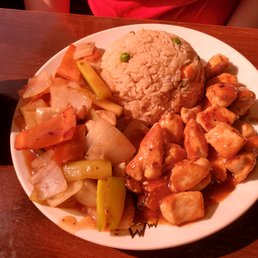 Hibachi chicken with veggie fried rice.