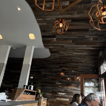 Outerlands - Entrance, decor. - New American Near Me - San Francisco, California