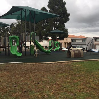 Hilltop Park & Pool - Parks Near Me - El Segundo, California