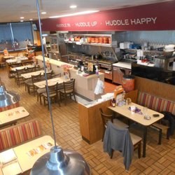 Huddle House - Huddle House Dining Area Hartselle, AL