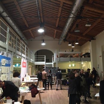 Impact Hub - Xmas market - Shared Office Spaces Near Me - Florence, FI