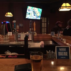 Red Coach Inn & Suites - The bar