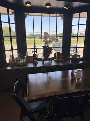 Table on 10th by null