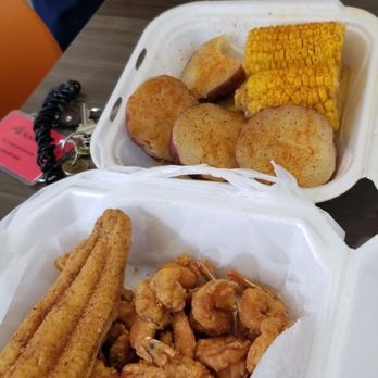 1 Pot Seafood - This is when you got what you paid for. This is 1 pound of shrimp. Now they steal from paying customers. - Seafood Near Me - McDonough, Georgia 1 Pot Seafood - This is when you got what you paid for. This is 1 pound of shrimp. Now they steal from paying customers. - Seafood Near Me - McDonough, Georgia