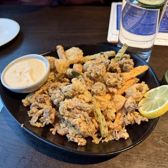 Blue Sushi Sake Grill - Calamari - Sushi Bars Near Me - Westwood, Kansas