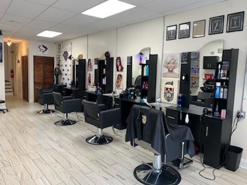 Diamond Hair Studio Logo