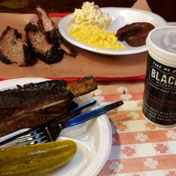 Black's Barbecue Lockhart - Beef rib with whole pickle is the way to go! - Barbeque Near Me - Lockhart, Texas Black's Barbecue Lockhart - Beef rib with whole pickle is the way to go! - Barbeque Near Me - Lockhart, Texas