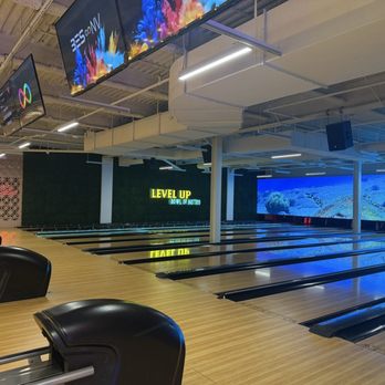Level Up Bowl & Bistro - Bowling Near Me - Rolling Hills Estates, California