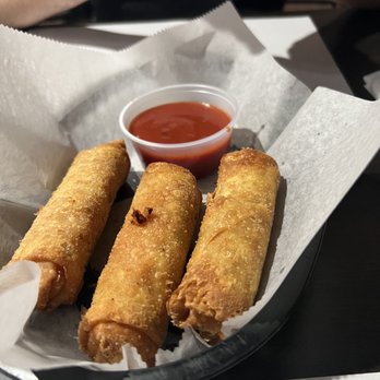 Lombardi's Bar & Grill - Pizza logs - Bars Near Me - Clifton, Pennsylvania