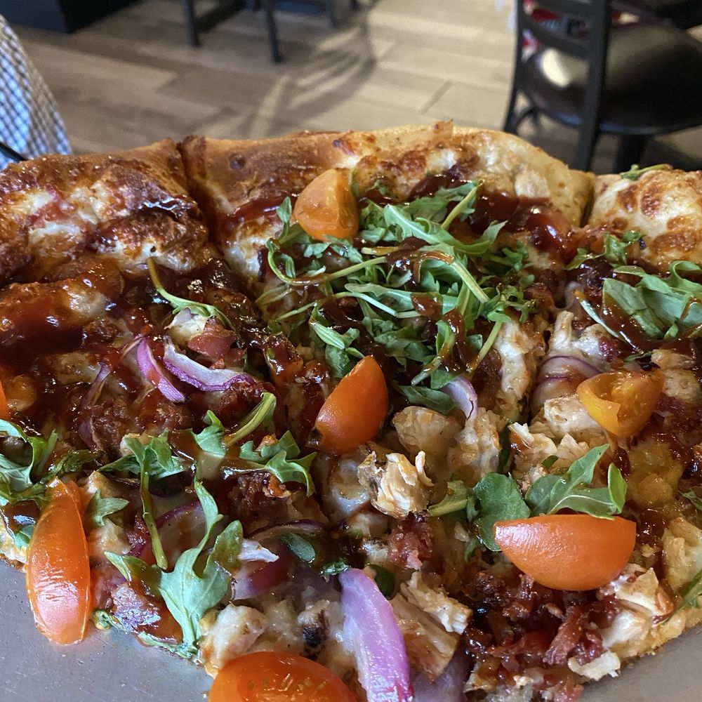 Cowboy Pizza - Bbq chicken pizza, it's AMAZING - Pizza Near Me - Cave Creek, Arizona Cowboy Pizza - Bbq chicken pizza, it's AMAZING - Pizza Near Me - Cave Creek, Arizona