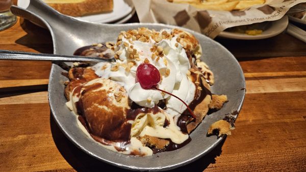 Cheddar's Scratch Kitchen by null