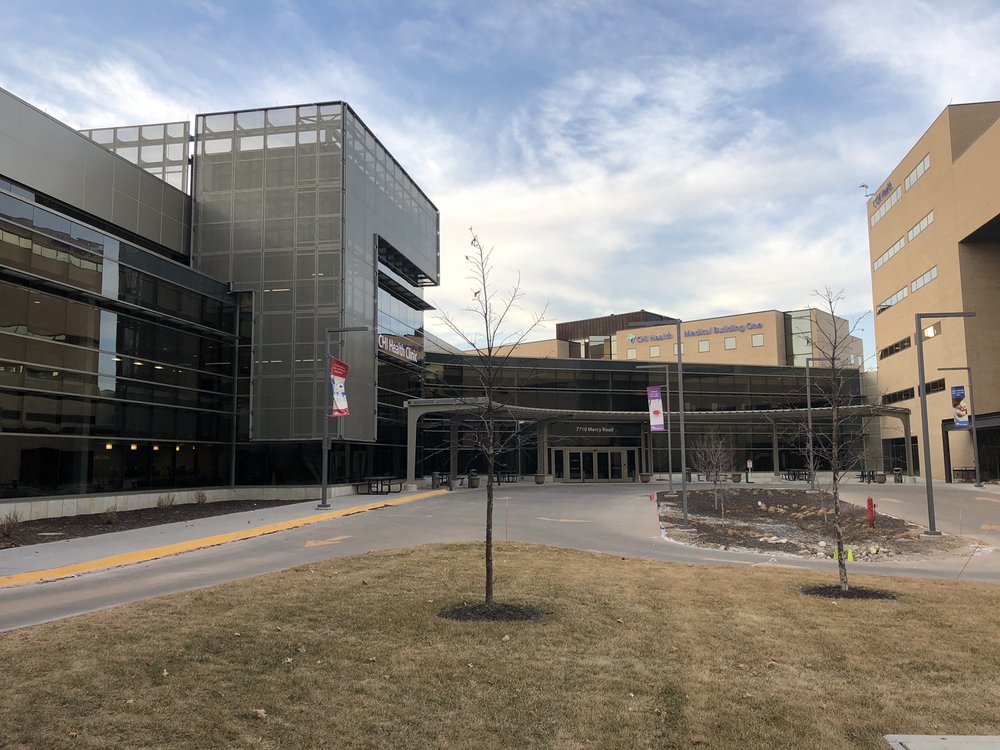 CHI HEALTH BERGAN MERCY 10 Photos & 35 Reviews 7500 Mercy Rd, Omaha