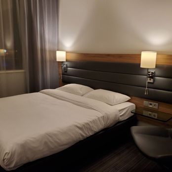 Moxy Berlin Ostbahnhof - Hotels Near Me - Berlin, BE Moxy Berlin Ostbahnhof - Hotels Near Me - Berlin, BE