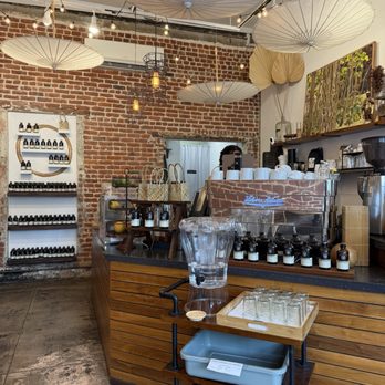 Po’ai By Pono Potions - Adorable atmosphere - Cafes Near Me - Honolulu, Hawaii Po’ai By Pono Potions - Adorable atmosphere - Cafes Near Me - Honolulu, Hawaii