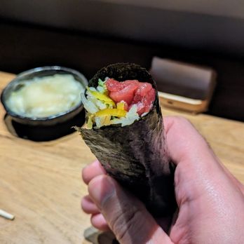 Sushi Sang Lee - Tuna handroll - Sushi Bars Near Me - Gloucester, Massachusetts