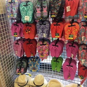 Dollar Tree - $1 flip flops - Discount Store Near Me - Coral Springs, Florida