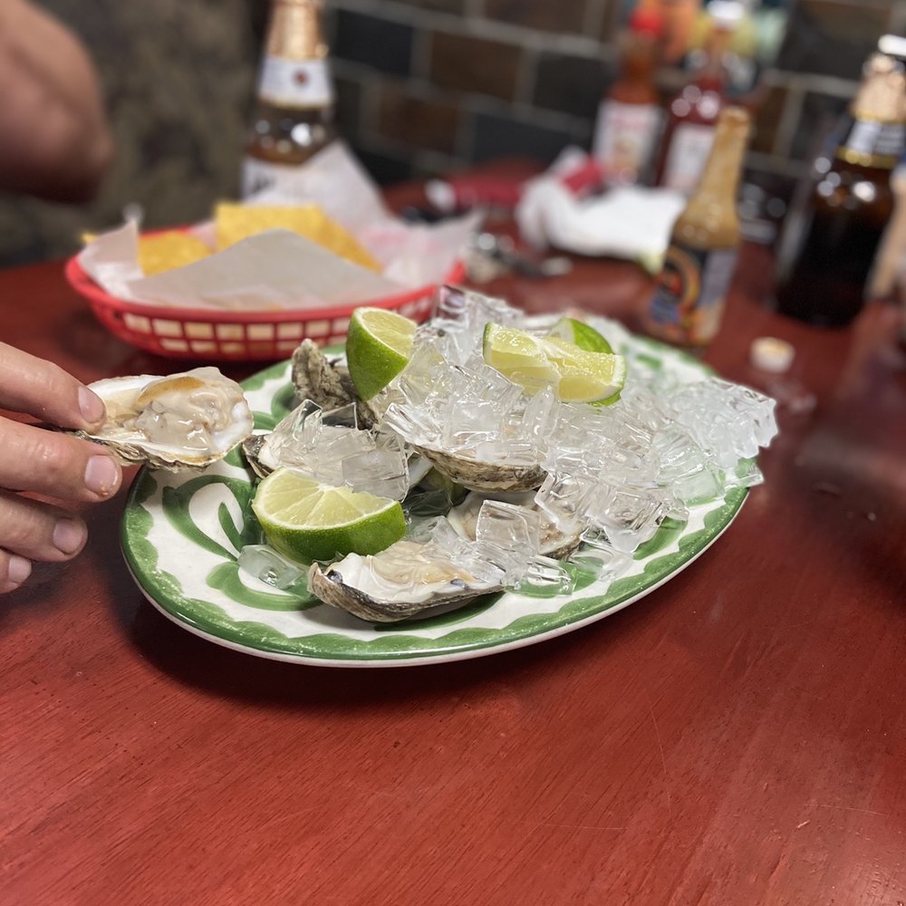 El Dorado - Dozen Oysters in a Half Shell - Seafood Near Me - Omaha, Nebraska El Dorado - Dozen Oysters in a Half Shell - Seafood Near Me - Omaha, Nebraska
