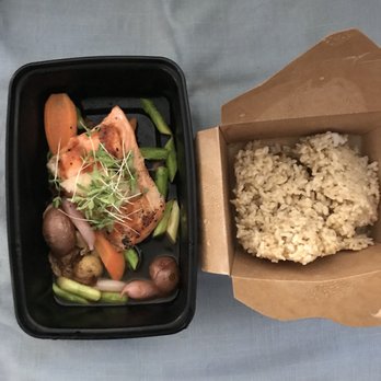 MW Restaurant - Sora Salmon lunch bento. - New American Near Me - Honolulu, Hawaii MW Restaurant - Sora Salmon lunch bento. - New American Near Me - Honolulu, Hawaii