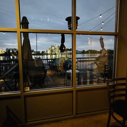 Studio 1212 Cafe & Wine Bar - View of water