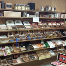 Smokes 4 Less - cigars room