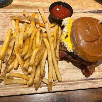 Twin Peaks - Burgers Near Me - Madison, Tennessee Twin Peaks - Burgers Near Me - Madison, Tennessee