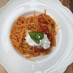 Spaghetto Pomodoro e Burrata