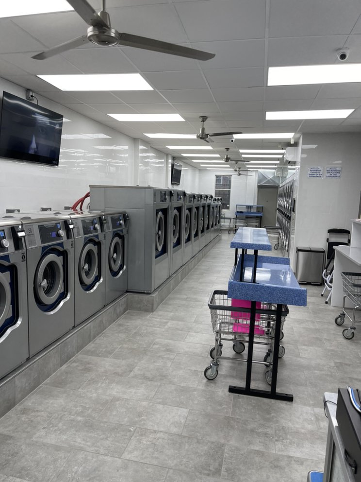 SPINFAST LAUNDRY Updated August 2024 3517 31st Ave, Astoria, New