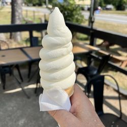 Kaz Casse-Croûte - I brake for soft serve ice cream!