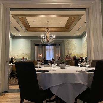 Restaurant R'evolution - Newly renovated restaurant interior - Nov. 2023 - Cajun/Creole Near Me - New Orleans, Louisiana Restaurant R'evolution - Newly renovated restaurant interior - Nov. 2023 - Cajun/Creole Near Me - New Orleans, Louisiana