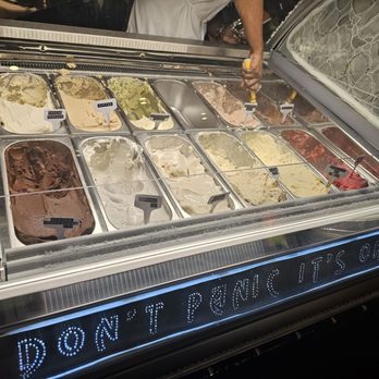 Fluffy McCloud's - Ice cream selection - Ice Cream & Frozen Yogurt Near Me - Los Angeles, California Fluffy McCloud's - Ice cream selection - Ice Cream & Frozen Yogurt Near Me - Los Angeles, California