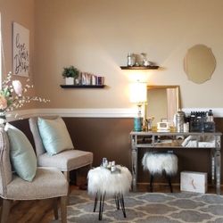EmJ Cosmetics - EmJ Cosmetics Makeup Studio