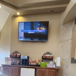 Alsbury Dental - Snack bar inside