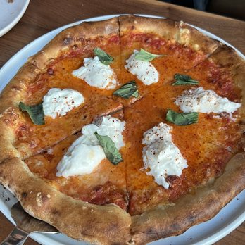 Marina - Magherita pizza - Italian Near Me - Pasadena, California