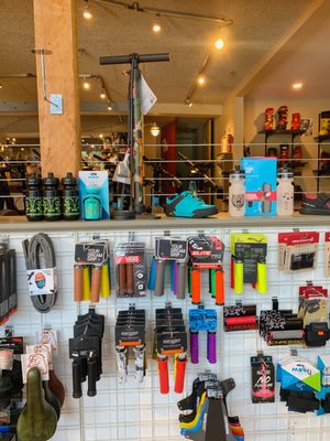 Pinnacle Ski And Sports by null