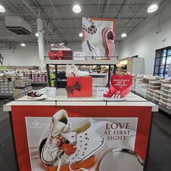 DSW Designer Shoe Warehouse