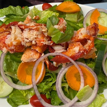 Maine Diner - Lobster Salad - Diners Near Me - Wells, Maine