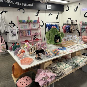 Bean goods - Women's Clothing Near Me - Palm Springs, California Bean goods - Women's Clothing Near Me - Palm Springs, California