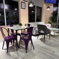 Mochiry - Interior