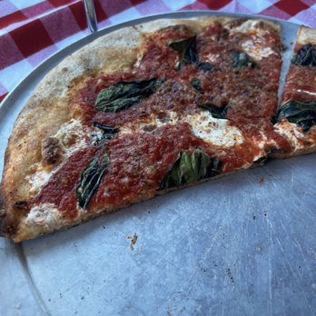 Grimaldi's Pizzeria - Margherita pizza - Desserts Near Me - Wichita, Kansas