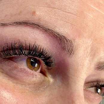 La Muse Spa - Volume Lash Extensions + Brow Wax and Tint - Waxing Near Me - Portland, Oregon