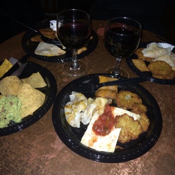 The Gin Mill - Potato cakes, pot stickers, chicken quesadillas, guacamole and chips, fried ravioli - American Near Me - New York, New York The Gin Mill - Potato cakes, pot stickers, chicken quesadillas, guacamole and chips, fried ravioli - American Near Me - New York, New York