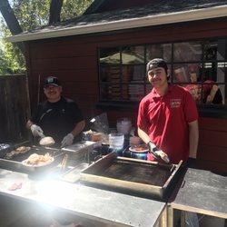 La Taquiza Zarape- Tacos Catering - These folks cook the most delicious Mexican cuisine. We will contact La Taquiza Zarape soon!
