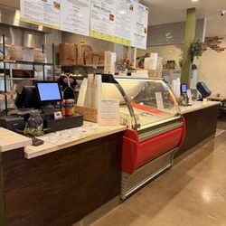 Fratellino's Italian Kitchen - Counter