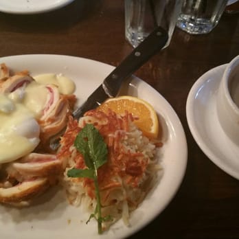 Foxy's Restaurant - Eggs cordon bleu, side of hash, and cafe mocha.. yuuuum! - Diners Near Me - Glendale, California