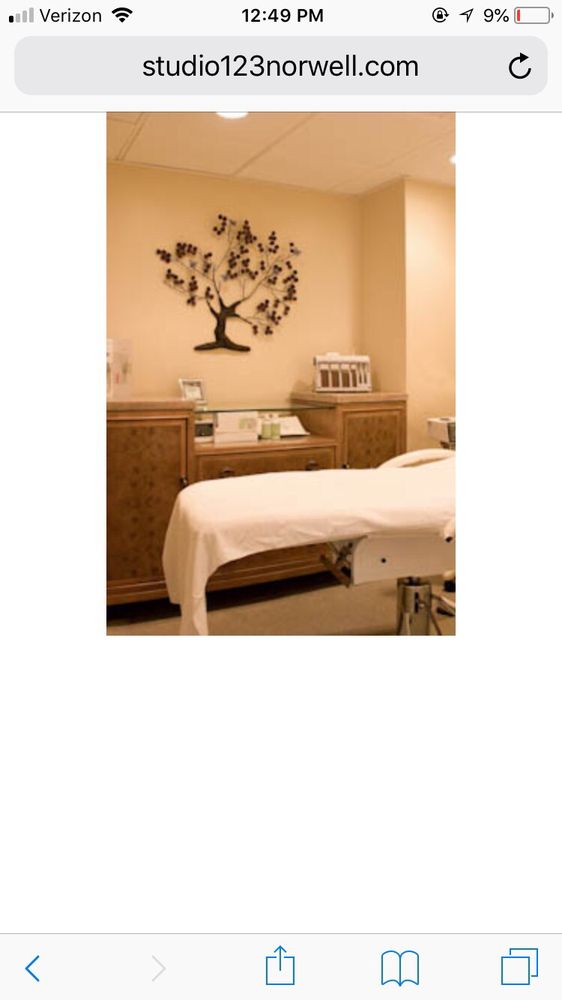 STUDIO 123 Updated September 2024 707 Main St, Norwell