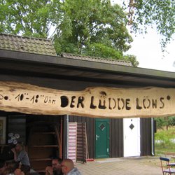 lüdde Löns - Außengastronomie mit Blick auf Restroom