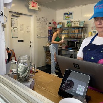 Flamingo Freeze - Ice Cream & Frozen Yogurt Near Me - Williston, Florida