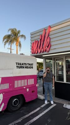 Milk Bar by null