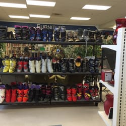 Need a pair of show stopping ski boots?! They are here